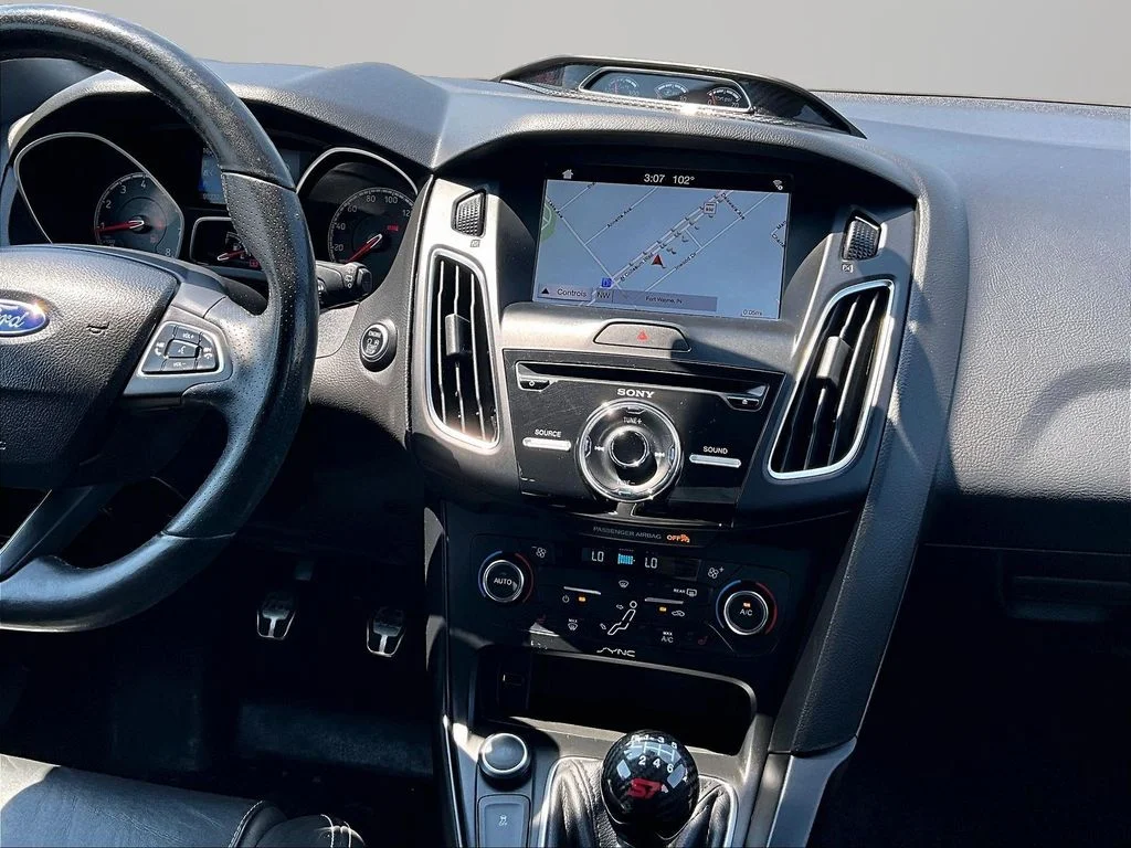 Used 2016 Blue Ford ST image 5