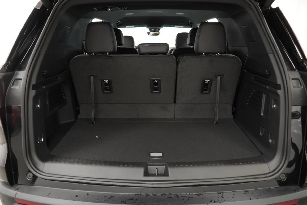 New 2027 Mosaic Black Metallic Chevrolet LT image 34