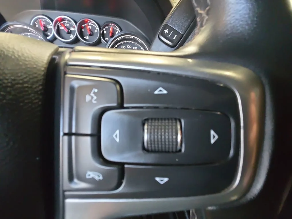 Used 2023 Summit White Chevrolet LT image 19