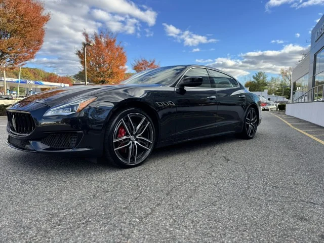 Used 2024 Nero Assoluto Metallic Maserati Modena Ultima Q4 AWD image 3