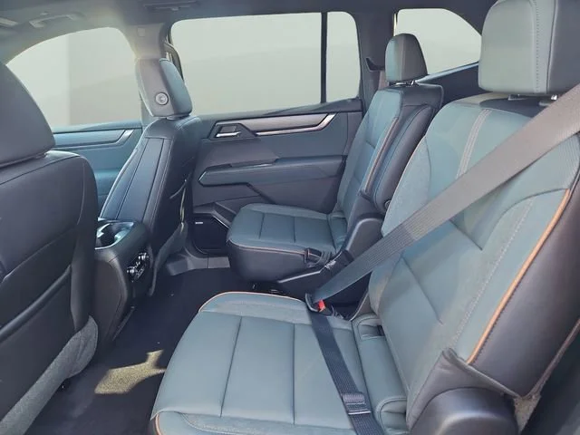 2026 GMC Acadia AT4 - Photo 22