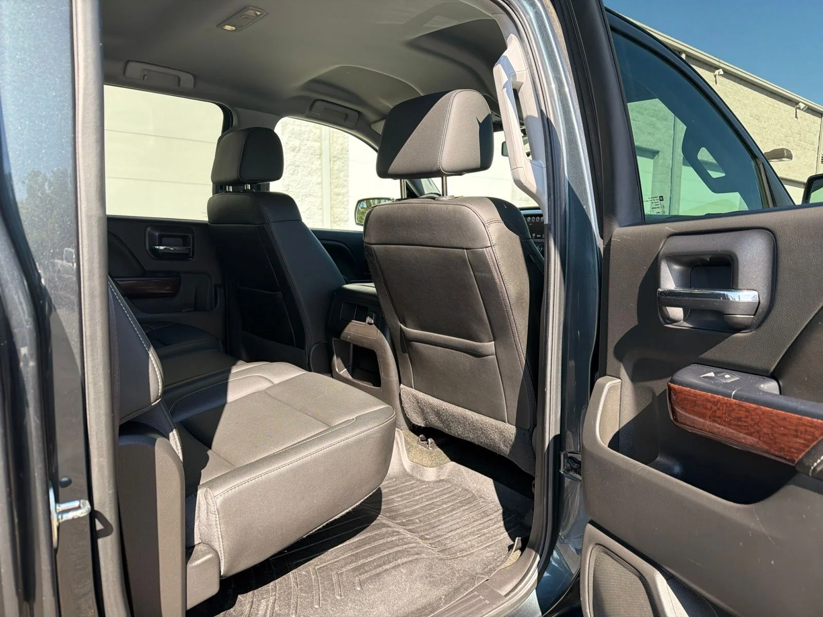 Certified Used 2017 Gray GMC SLT image 29