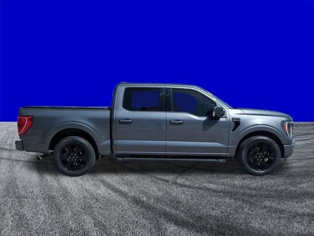Certified Used 2022 Carbonized Gray Metallic Ford XLT image 3