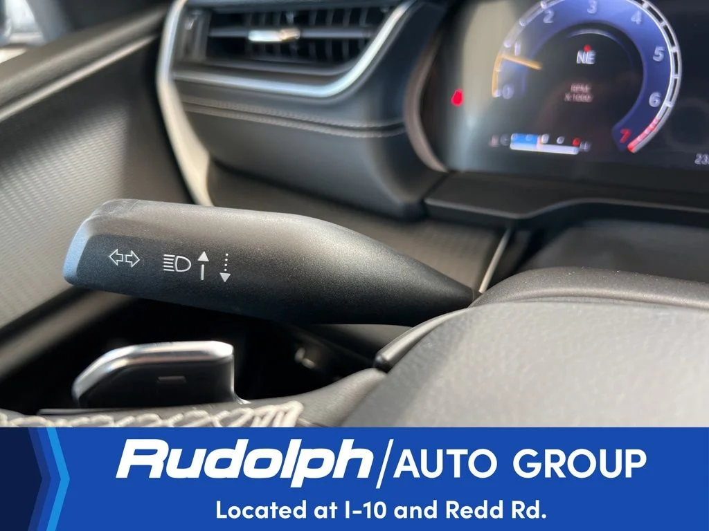 Used 2025 Silver Jeep Altitude image 41
