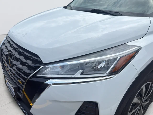 Certified Used 2024 White Nissan S image 29