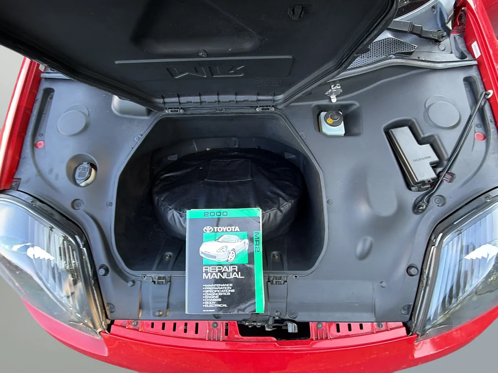 Used 2000 Red Toyota Base image 33