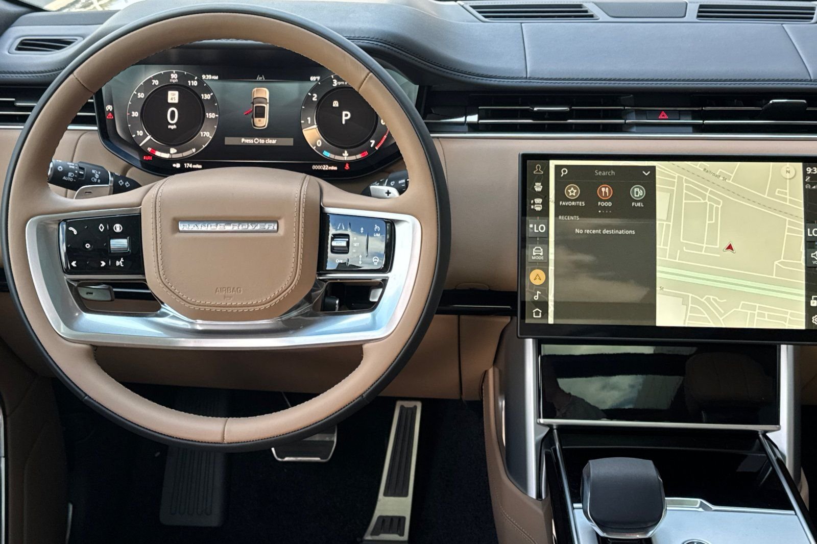 New 2026 Belgravia Green Land Rover SE image 15