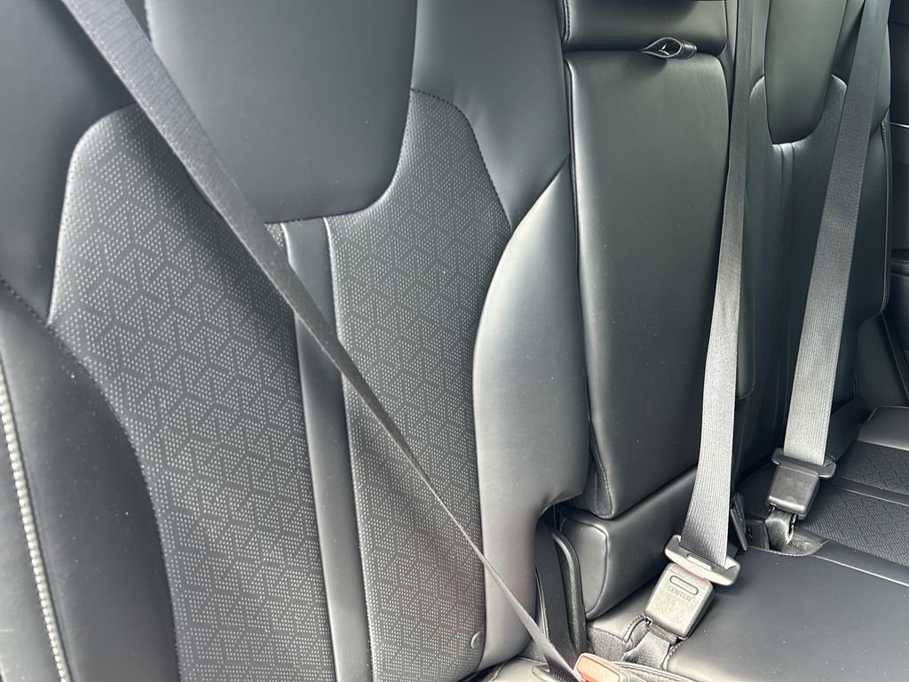 2023 Kia Sorento S - Photo 32