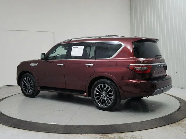 Used 2023 Red Nissan Platinum image 5