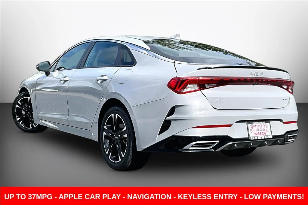 Used 2023 Gray Kia GT-Line image 4