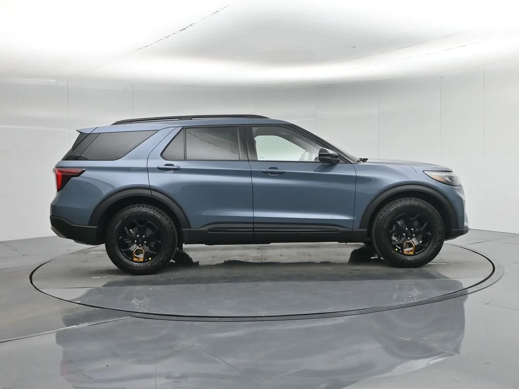 New 2026 Vapor Blue Metallic Ford Tremor image 30