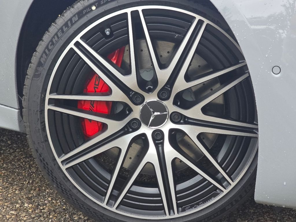 New 2026 MANUFAKTUR Alpine Grey Mercedes-Benz C 43 AMG® image 11