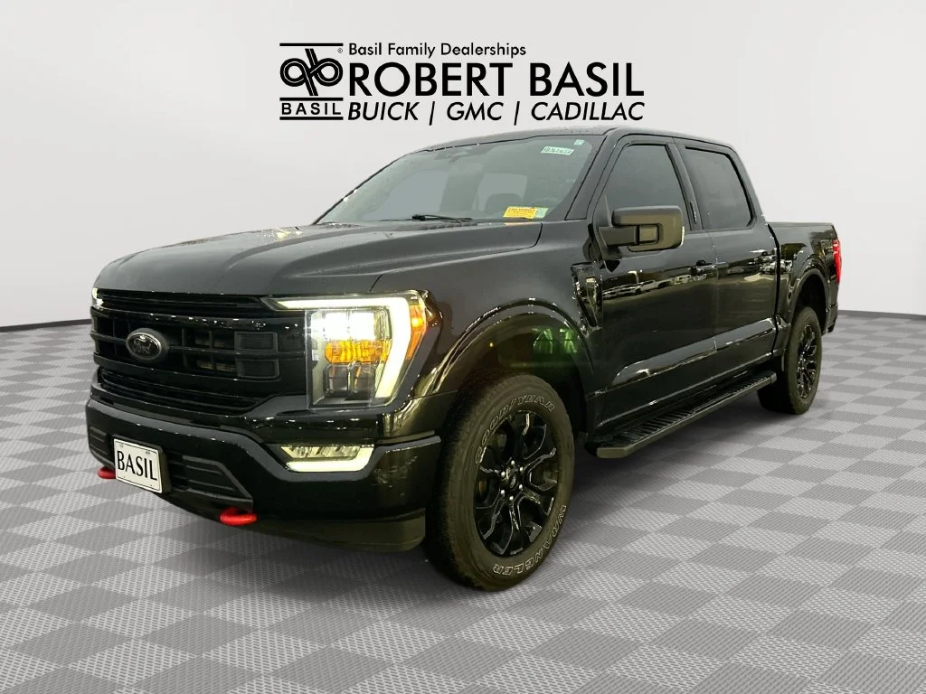 Used 2022 Black Ford XLT image 1