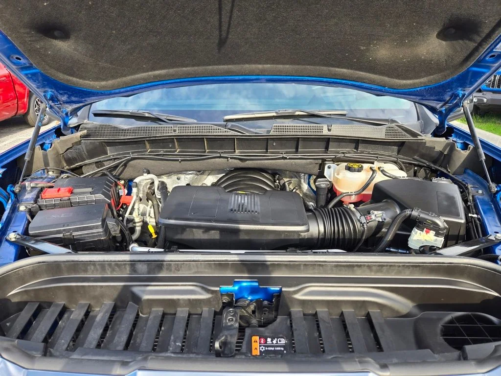 Used 2024 Blue GMC AT4 image 34