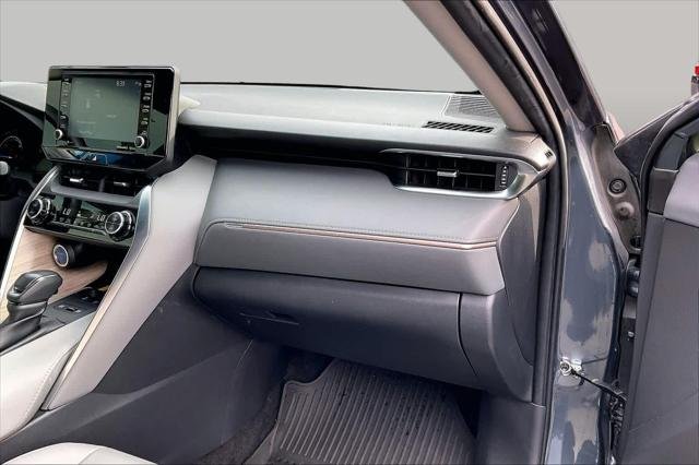 Certified Used 2022 COASTAL GRAY METALLI Toyota  image 18