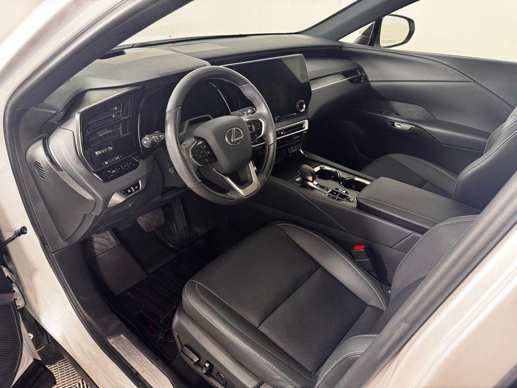 Used 2024 Eminent White Pearl Lexus 350 Premium Plus image 2