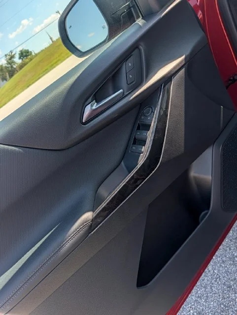 2027 Chevrolet Equinox LT - Photo 11
