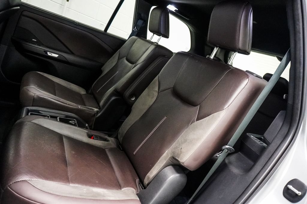 Used 2024 Silver Lexus 350 Luxury image 9