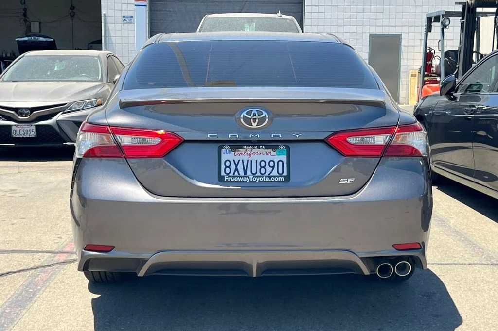 Used 2018 Gray Toyota SE image 7