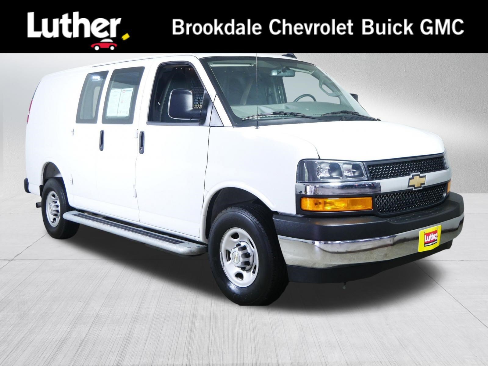 Used 2025 Summit White Chevrolet WT image 1