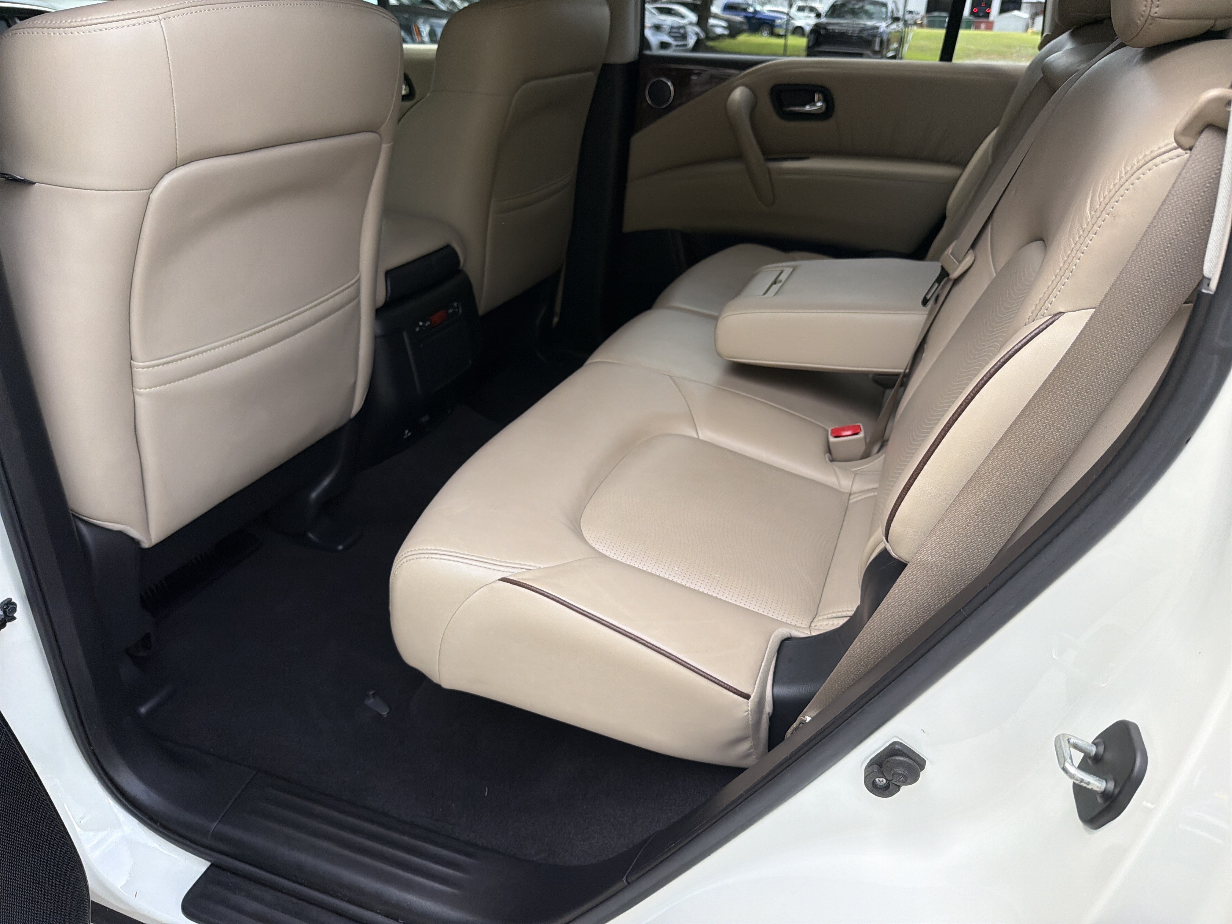 Used 2017 Pearl White Nissan SL image 18