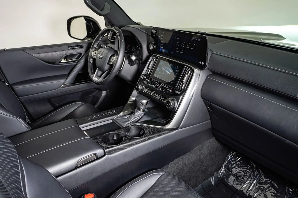 Used 2023 Manganese Luster Lexus 600 Luxury image 15