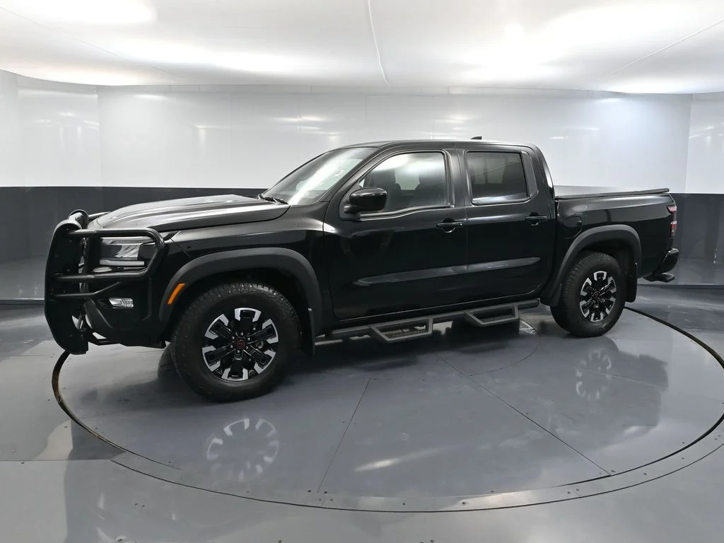 Used 2023 Black Nissan PRO-4X image 10