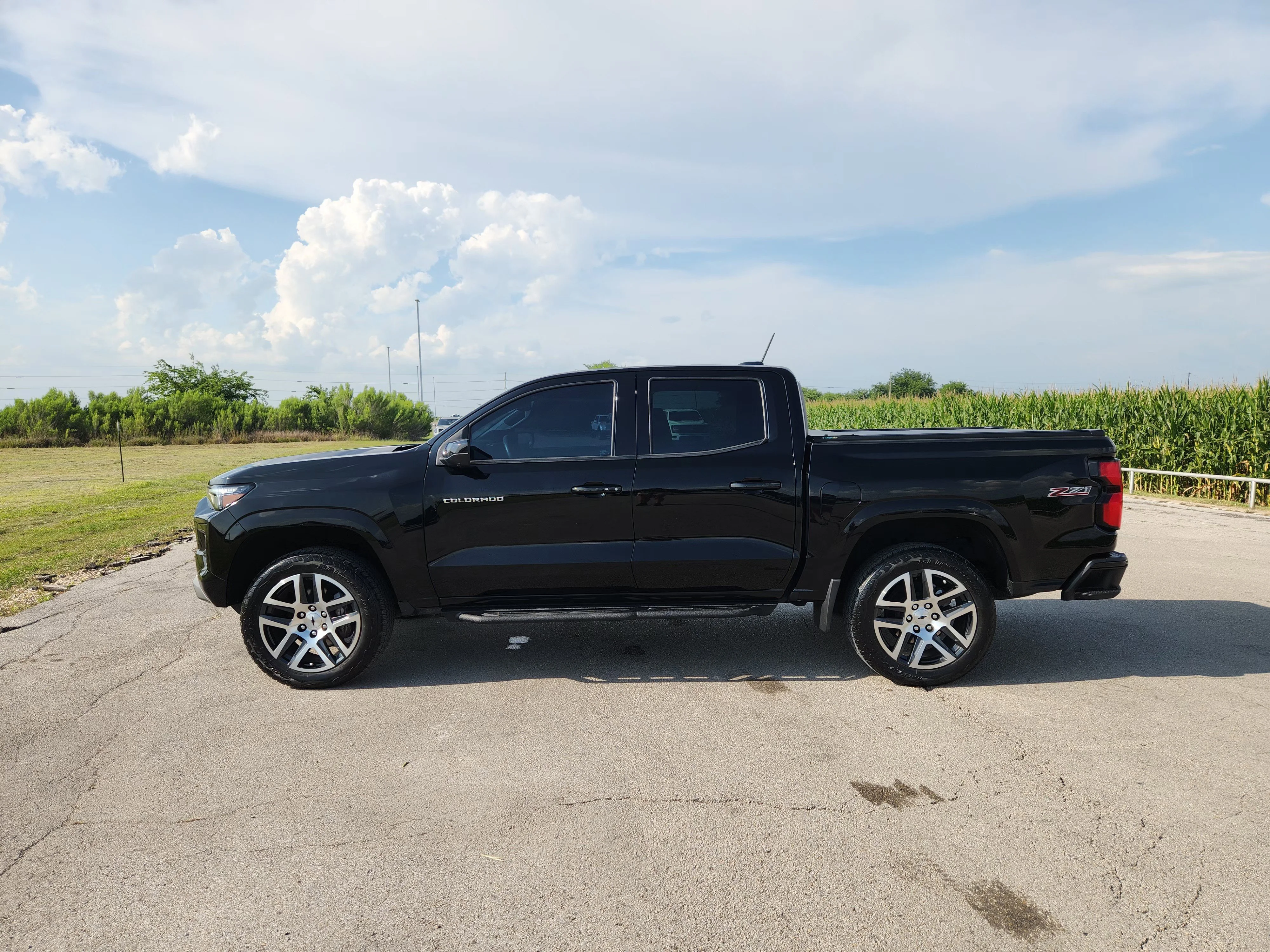 Used 2024 Black Chevrolet Z71 image 4