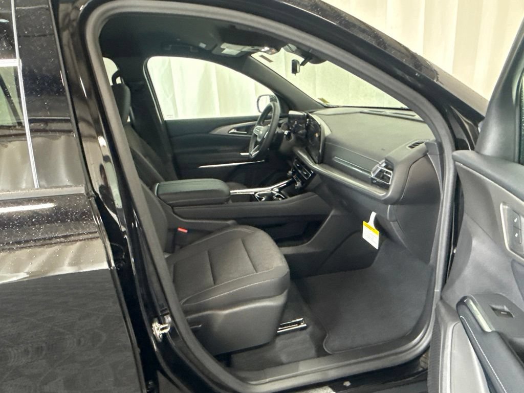 2027 Chevrolet Traverse LT - Photo 19
