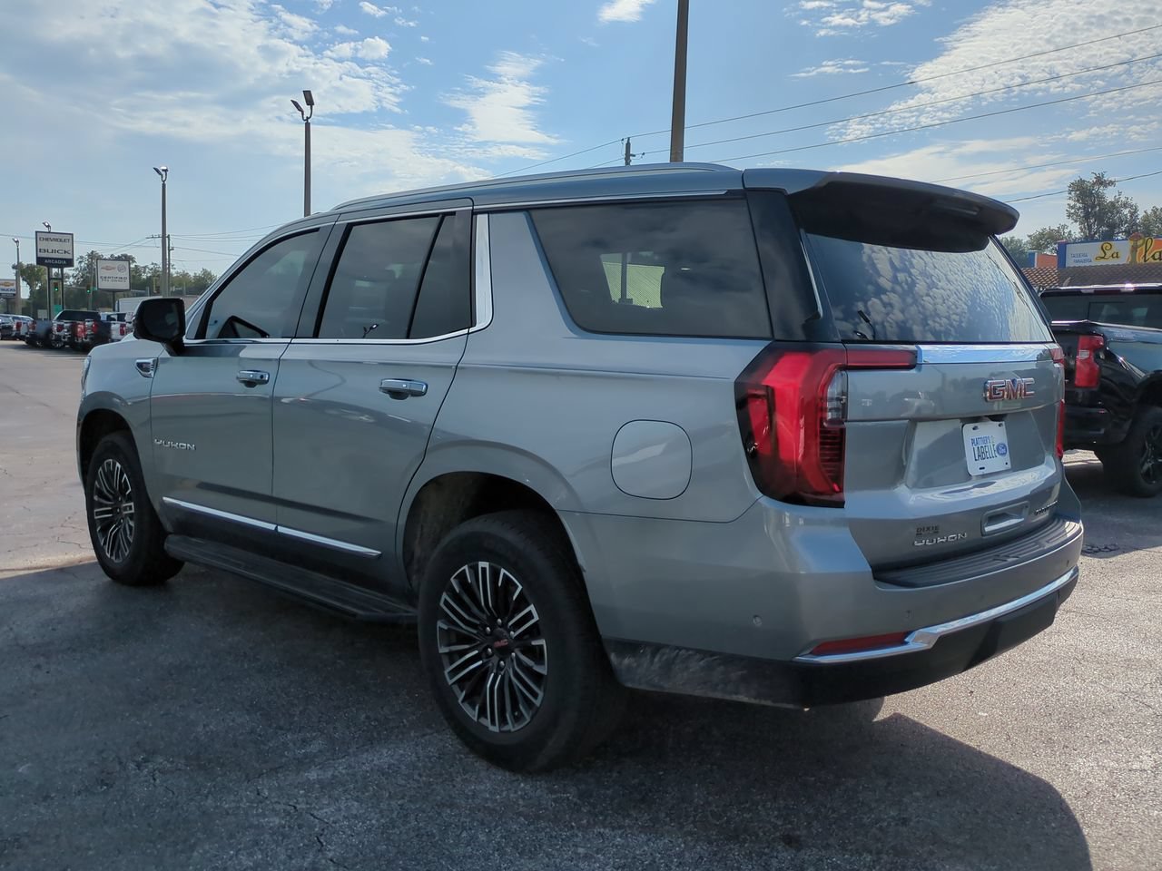 Used 2025 Sterling Metallic GMC Elevation image 6