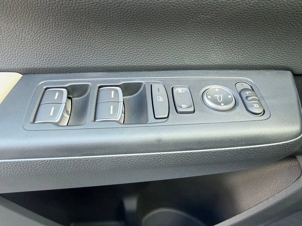 Used 2026  Honda EX-L image 18