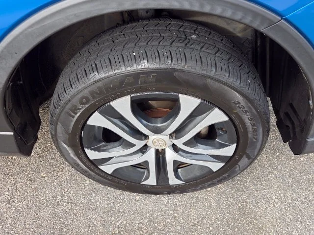 Used 2018 Blue Toyota LE image 18