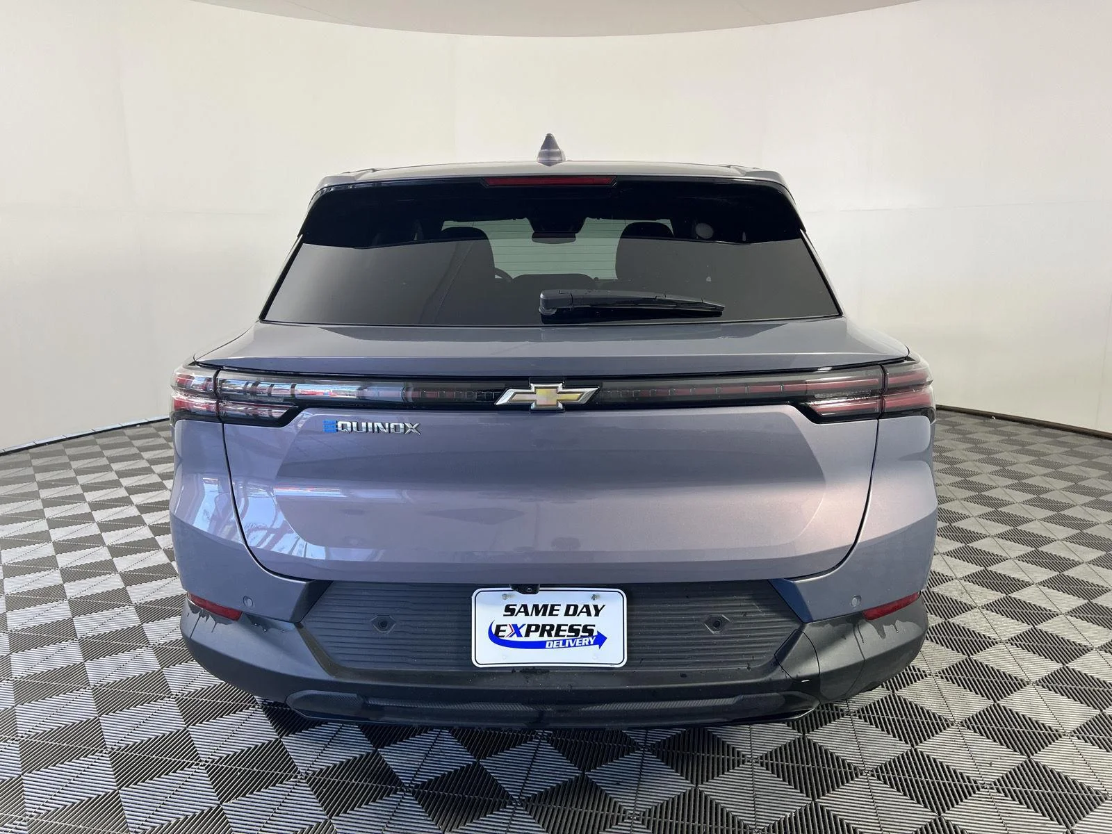 New 2026 Galaxy Gray Metallic Chevrolet LT image 24