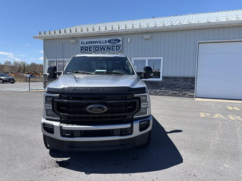 Used 2022 Grey Ford Super Duty Lariat image 1