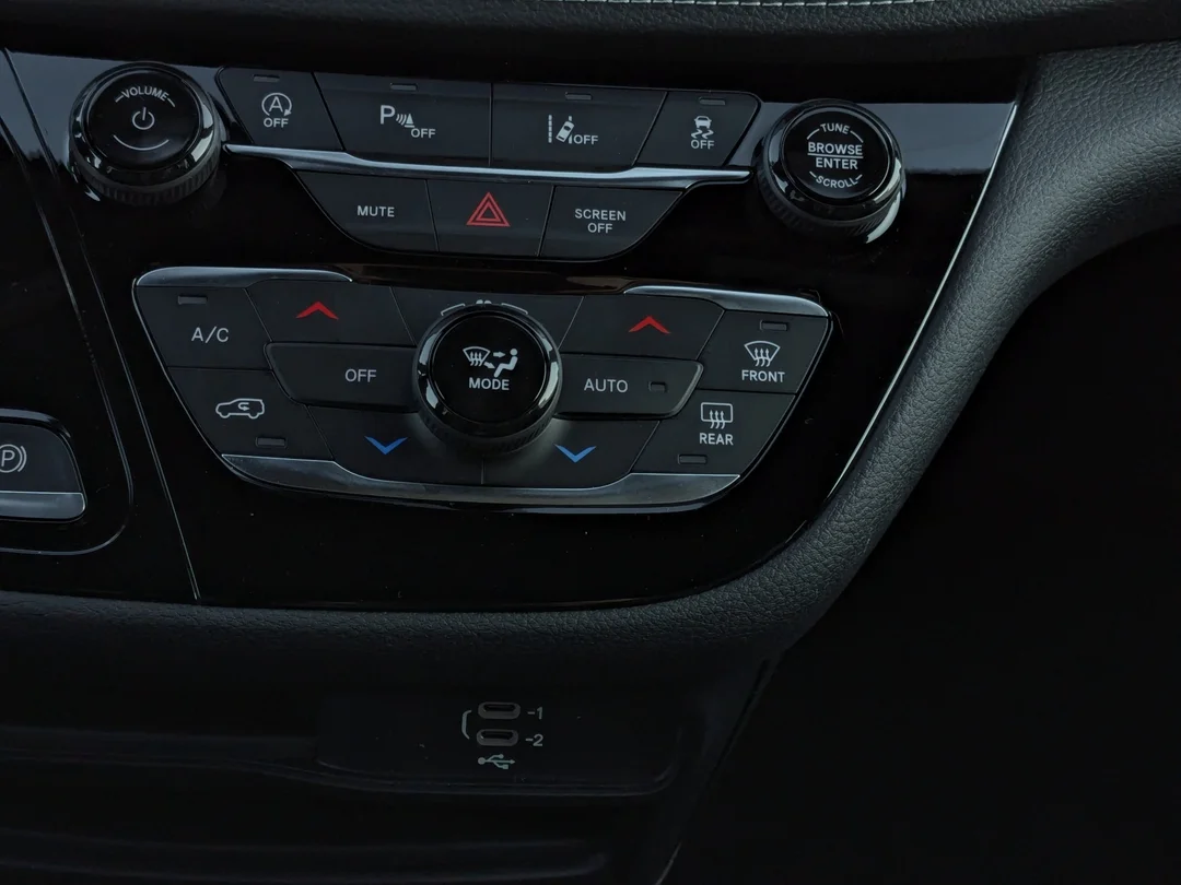 New 2026 Black Chrysler Select - - FWD - Panoramic Sunroof - Power Sliding Doors - S App Pkge & More! image 23