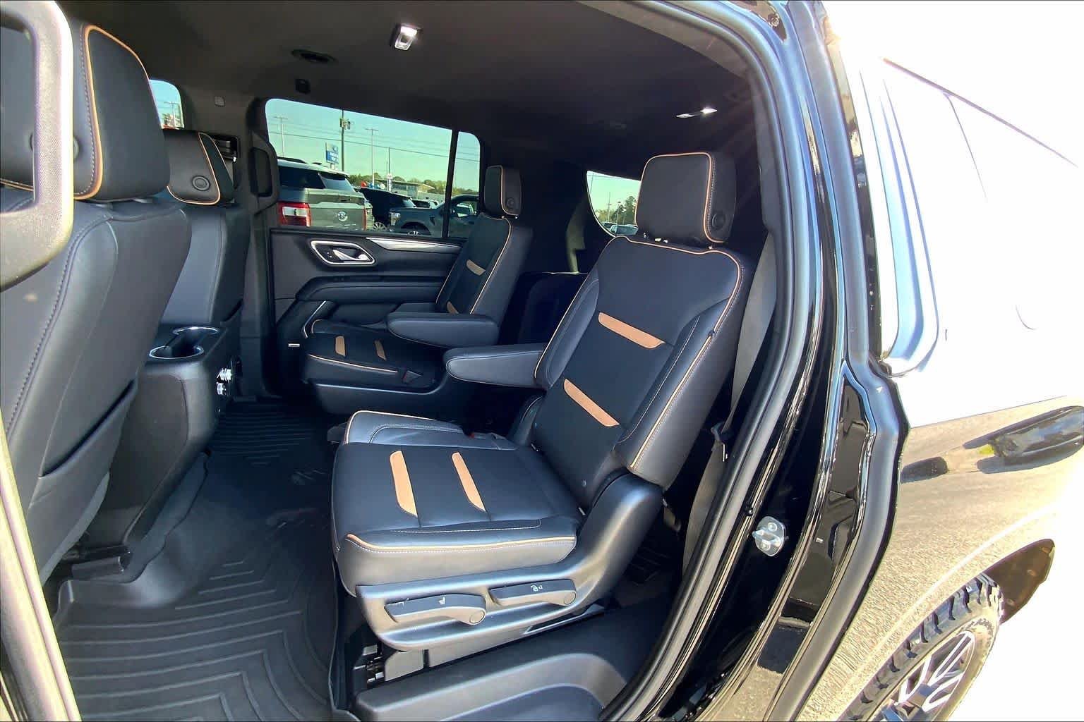 Used 2023 Onyx Black GMC AT4 image 34