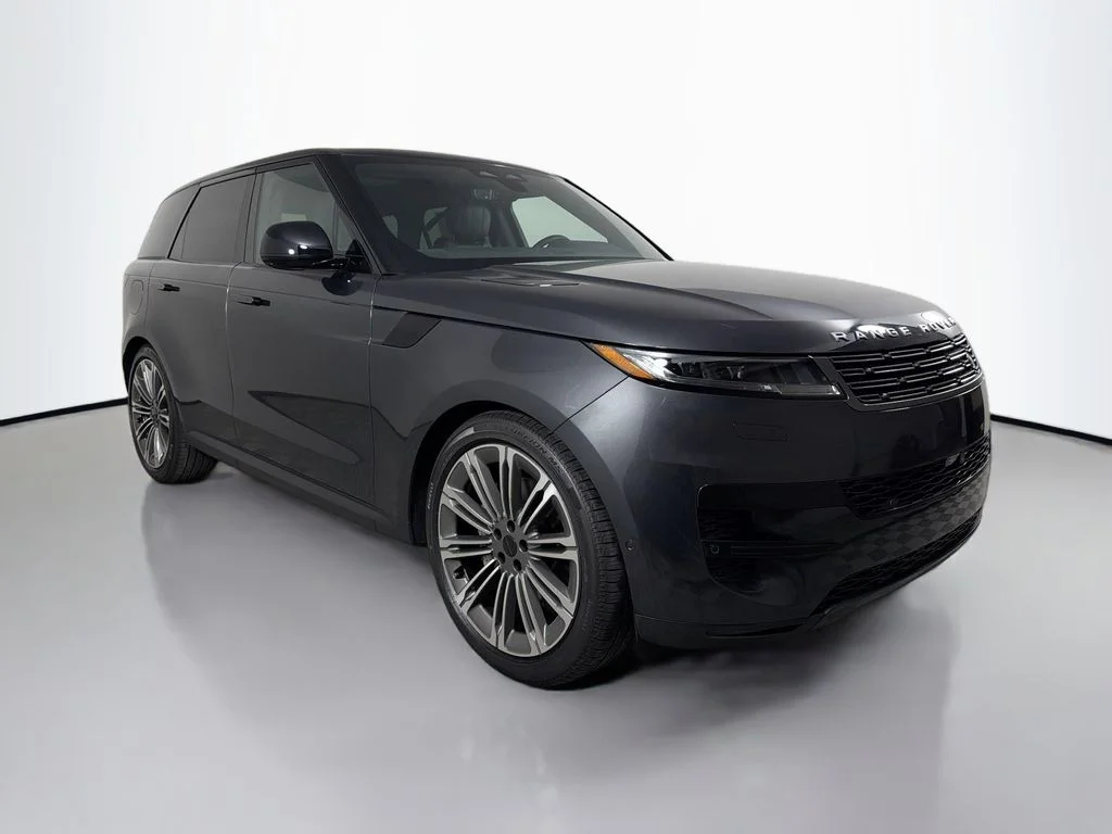 New 2026 Carpathian Grey Land Rover SE image 3