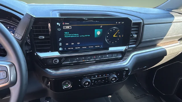 Used 2024 Black Chevrolet LT (2FL) image 25