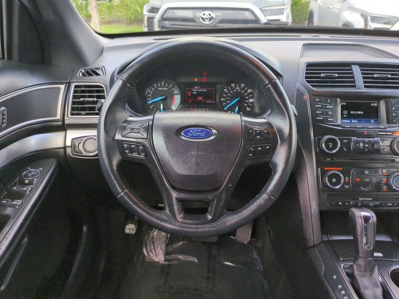 Used 2017 Magnetic Metallic Ford XLT image 16