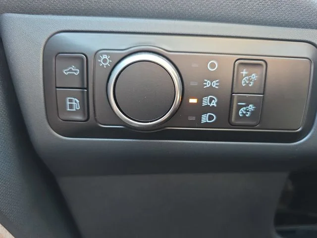 Used 2024 Gray Ford XLT image 25
