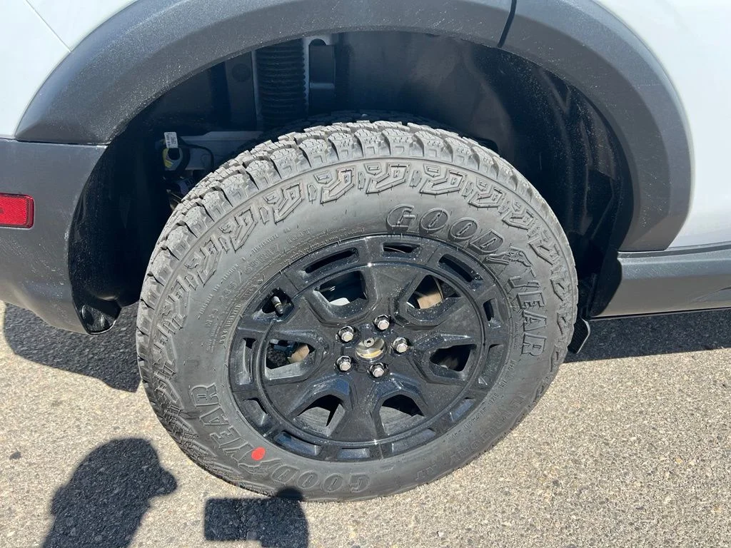 New 2026 Oxford White Ford Badlands® image 30