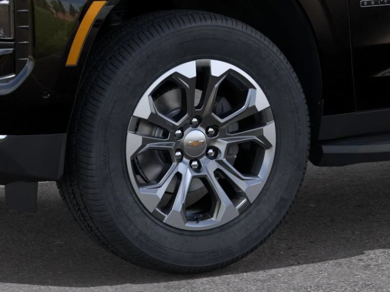 2026 Chevrolet Suburban LT - Photo 9