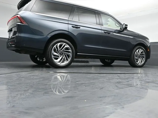 Used 2025 Blue Lincoln Reserve image 47