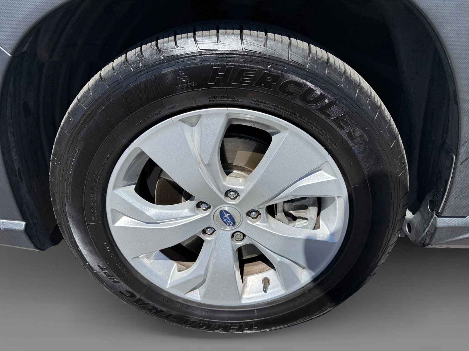 Used 2021 Crystal White Pearl Subaru Base image 9