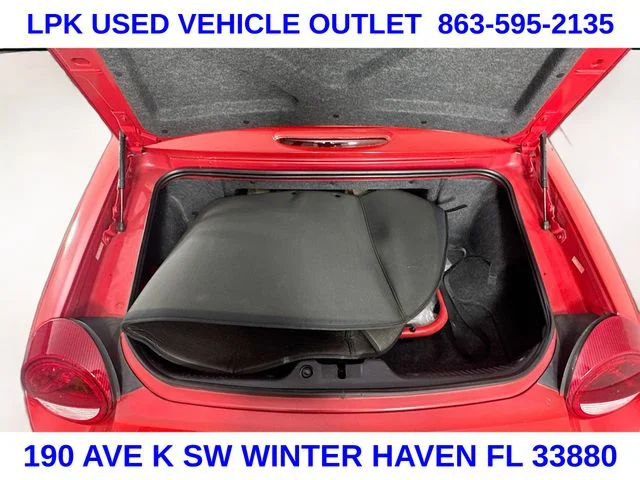 Used 2004  Ford Base image 22