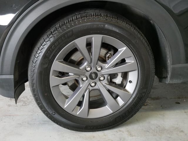 Certified Used 2024 Black Metallic Ford XLT image 4