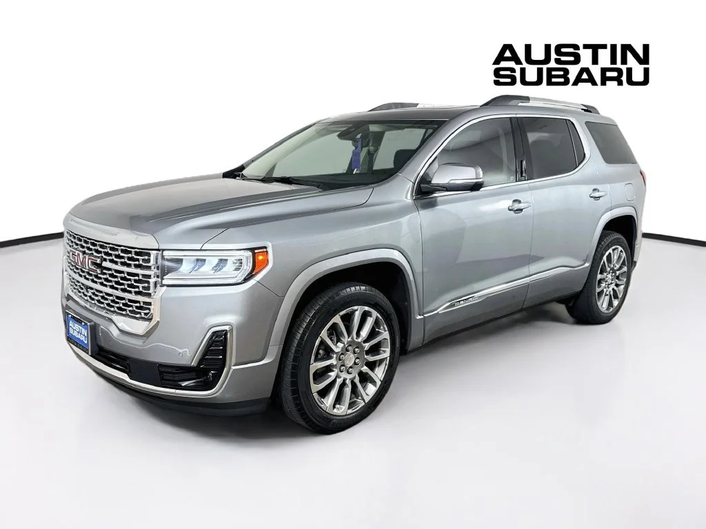 Used 2023 Silver GMC Denali image 3