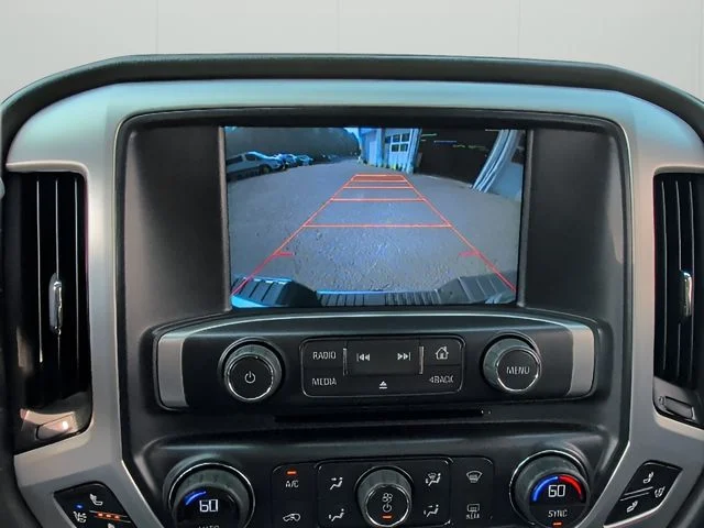 Used 2015 Silver GMC SLT image 27