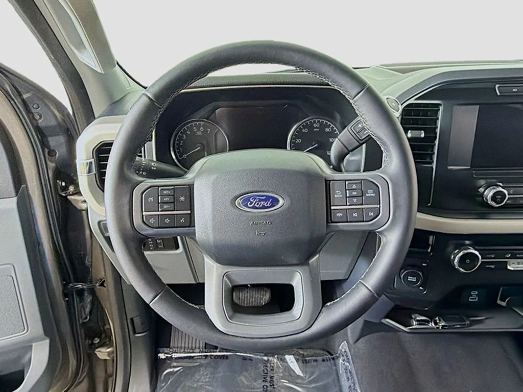 Used 2023 Stone Gray Metallic Ford XLT image 30