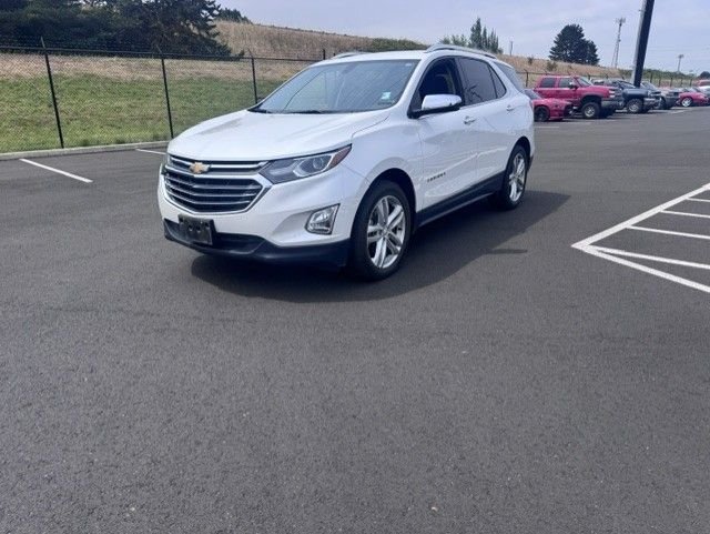 Used 2019 Iridescent Pearl Tricoat Chevrolet Premier image 1
